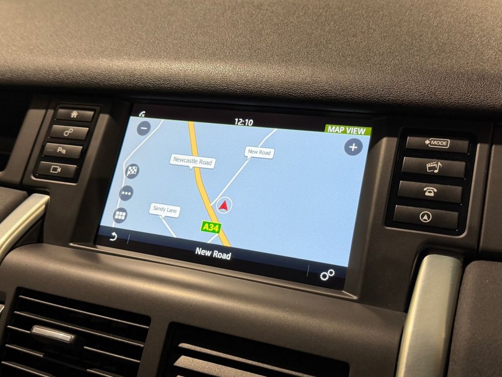 USED 2018 18 LAND ROVER DISCOVERY SPORT 2.0 TD4 HSE Black SUV 5dr Diesel Auto 4WD Euro 6 (s/s) (180 ps) 