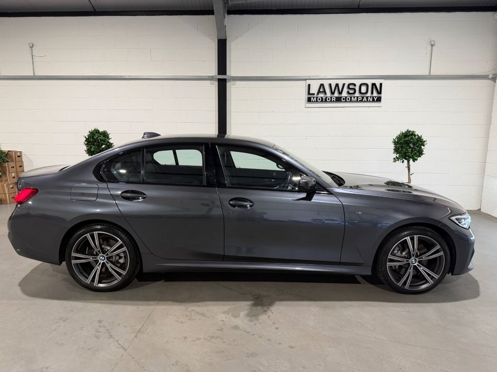 USED 2019 69 BMW 3 SERIES 2.0 330e 12kWh M Sport Saloon 4dr Petrol Plug-in Hybrid Auto Euro 6 (s/s) (292 ps) 