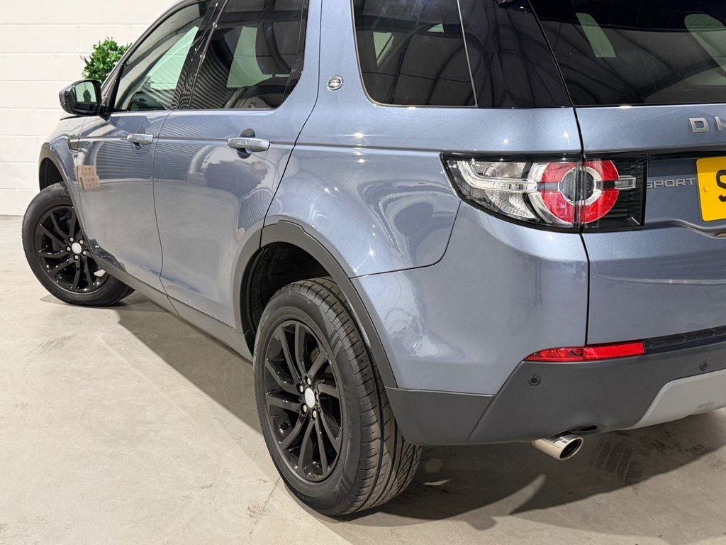 USED 2019 19 LAND ROVER DISCOVERY SPORT 2.0 TD4 SE Tech SUV 5dr Diesel Manual 4WD Euro 6 (s/s) (5 Seat) (150 ps) 
