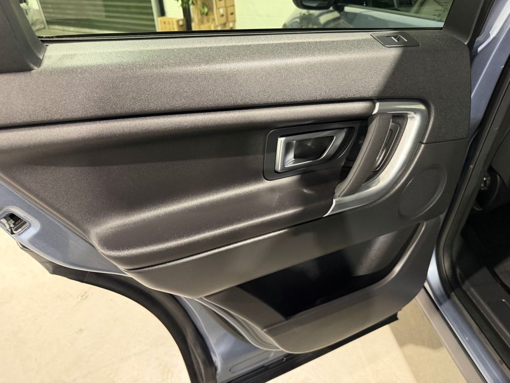 USED 2019 19 LAND ROVER DISCOVERY SPORT 2.0 TD4 SE Tech SUV 5dr Diesel Manual 4WD Euro 6 (s/s) (5 Seat) (150 ps) 