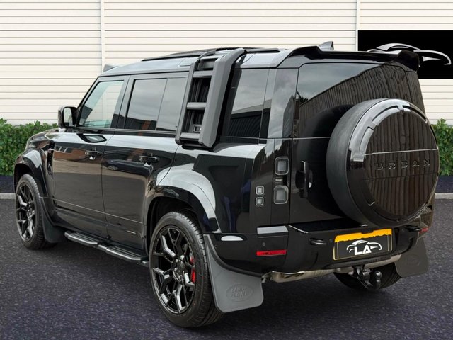 View our LAND ROVER DEFENDER 110