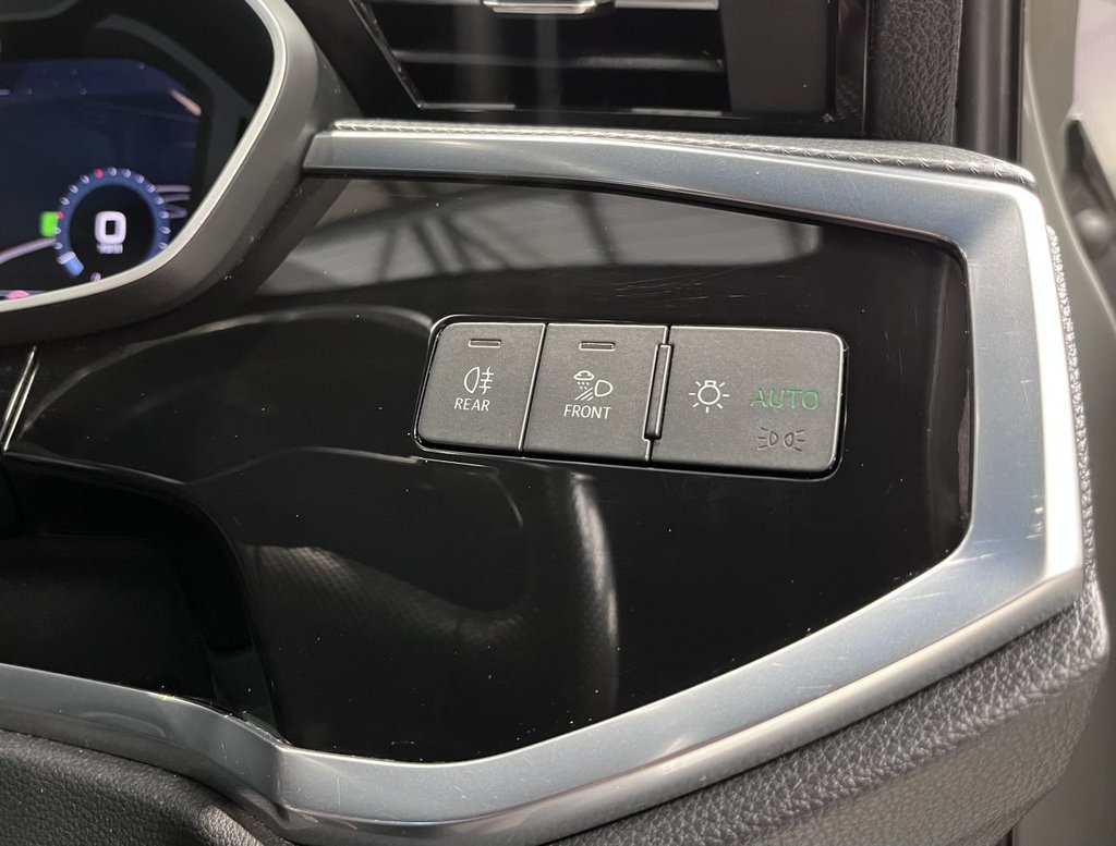 2020 Audi Q3 thumbnail 14
