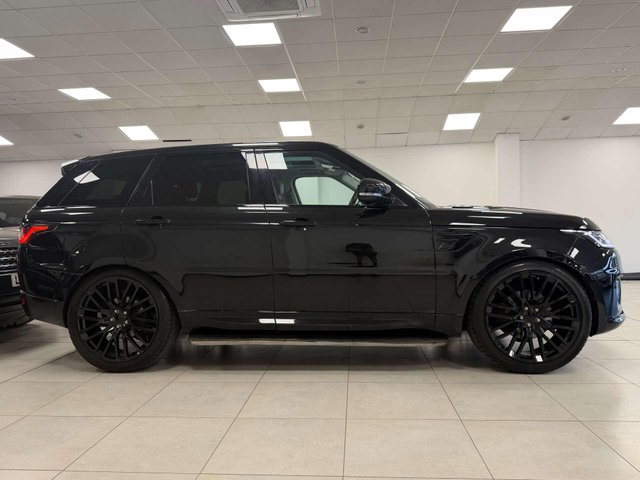 View our LAND ROVER RANGE ROVER SPORT