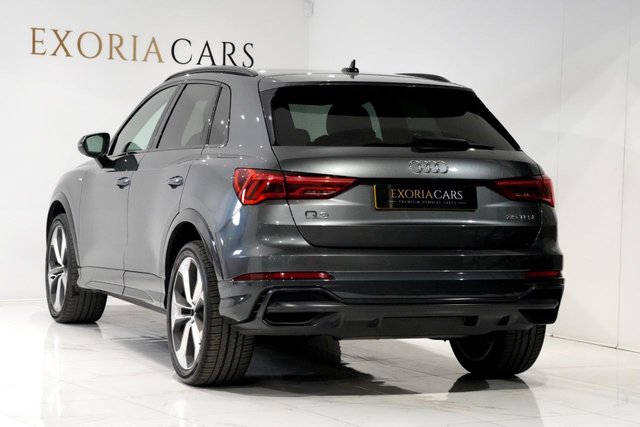 View our AUDI Q3
