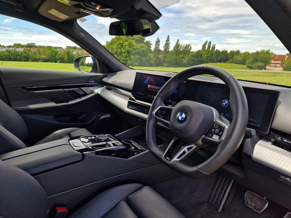 USED 2024 24 BMW 5 SERIES 2.0 520i MHT M Sport Saloon 4dr Petrol Hybrid Steptronic Euro 6 (s/s) (208 ps) FINANCE AVAILABLE