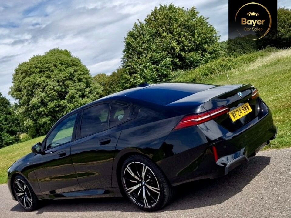 USED 2024 24 BMW 5 SERIES 2.0 520i MHT M Sport Saloon 4dr Petrol Hybrid Steptronic Euro 6 (s/s) (208 ps) FINANCE AVAILABLE