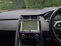 USED 2021 21 JAGUAR E-PACE 1.5 P300e 12.17kWh R-Dynamic HSE SUV 5dr Petrol Plug-in Hybrid Auto AWD Euro 6 (s/s) (309 ps) FINANCE AVAILABLE