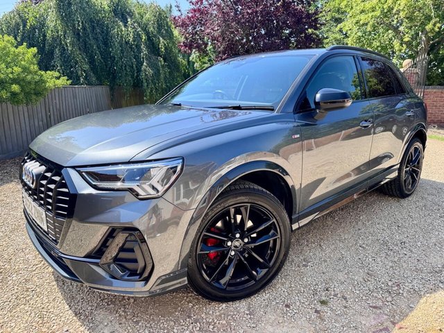 View our AUDI Q3