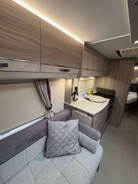 USED 2026 ELDDIS AVANTE 868 Rambler dealer special Motor mover!Air con!Fixed beds
