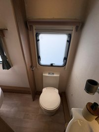 USED LUNAR ULTIMA 560 Island bed motor mover!service