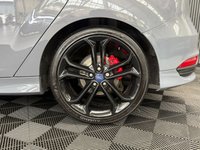 USED 2016 16 FORD FOCUS 2.0T EcoBoost ST-3 Hatchback 5dr Petrol Manual Euro 6 (s/s) (250 ps) FSH, STEALTH GREY, GREAT EXAMPLE