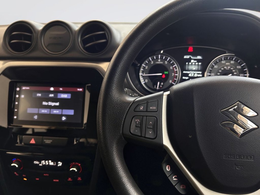 2023 Suzuki Vitara — image 9