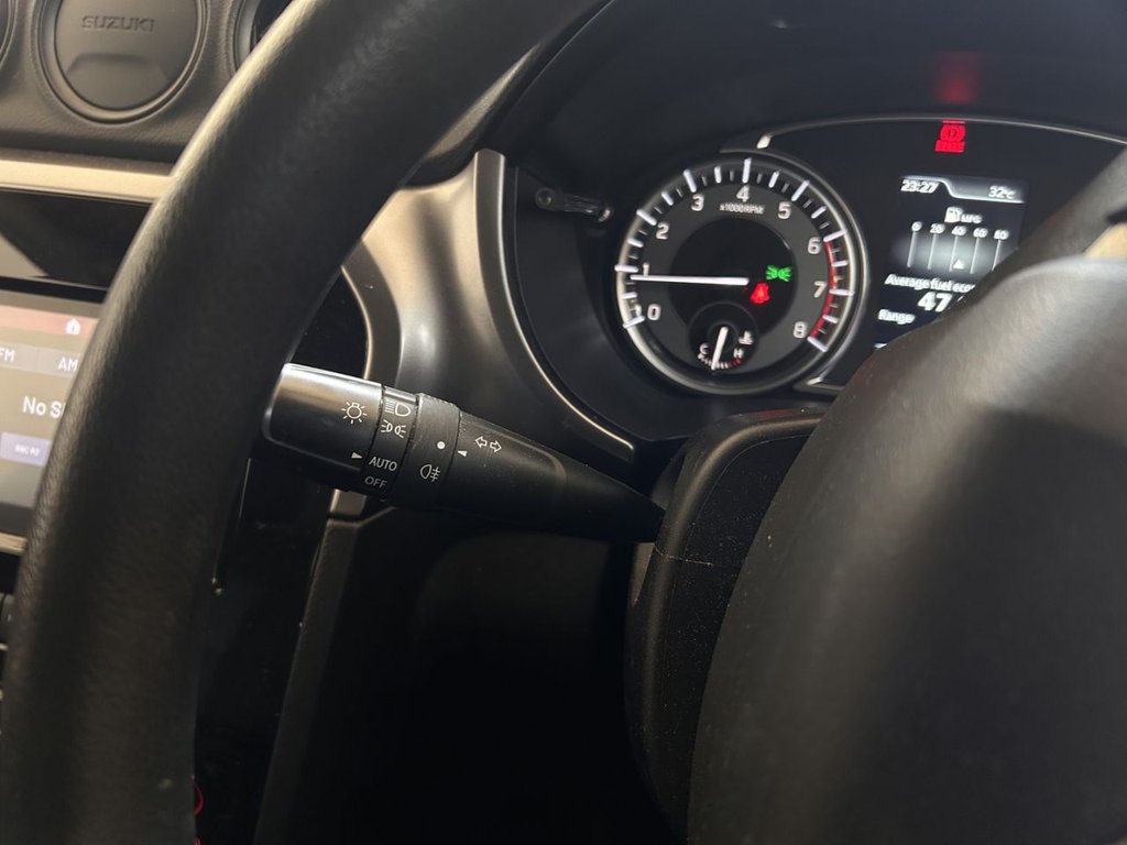2023 Suzuki Vitara — image 12