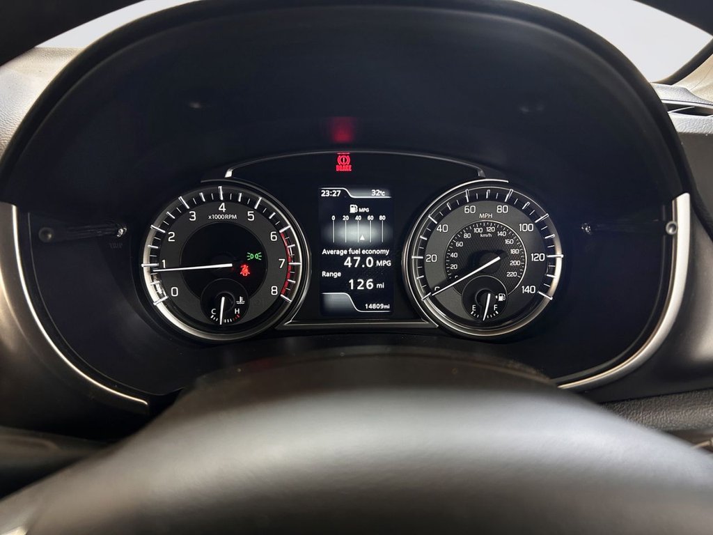 2023 Suzuki Vitara — image 10
