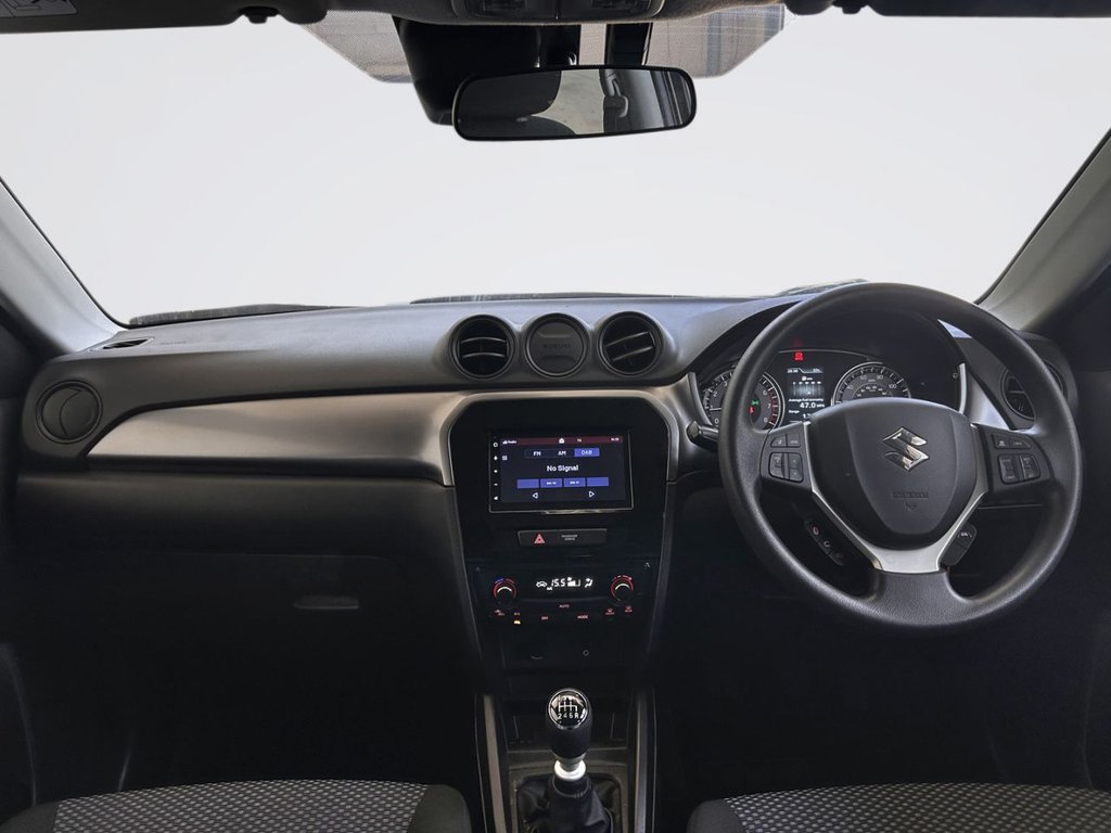 2023 Suzuki Vitara — image 1
