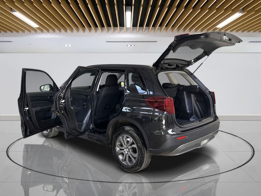 2023 Suzuki Vitara — image 4