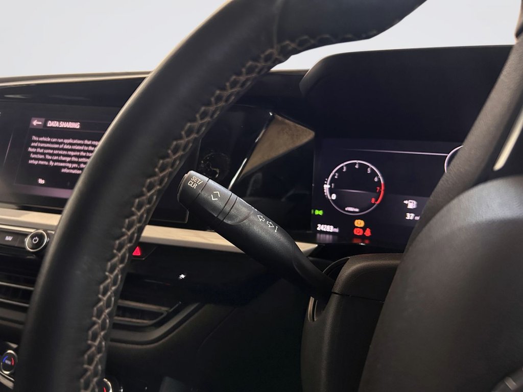 2023 Vauxhall Grandland — image 13
