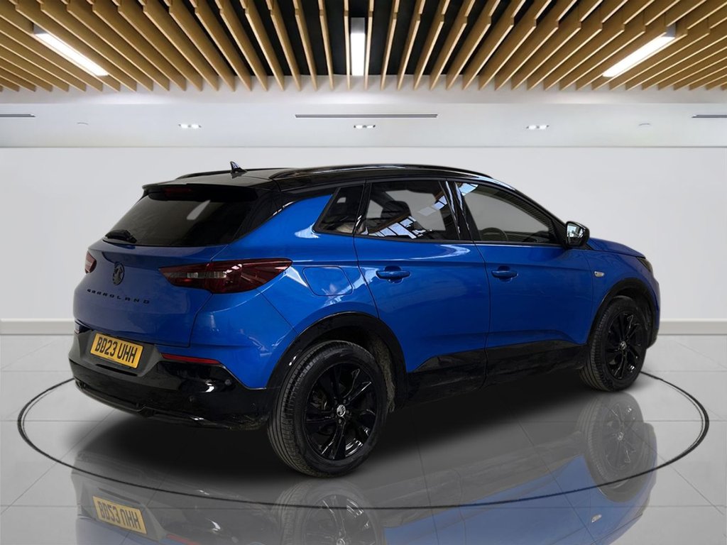 2023 Vauxhall Grandland — image 3