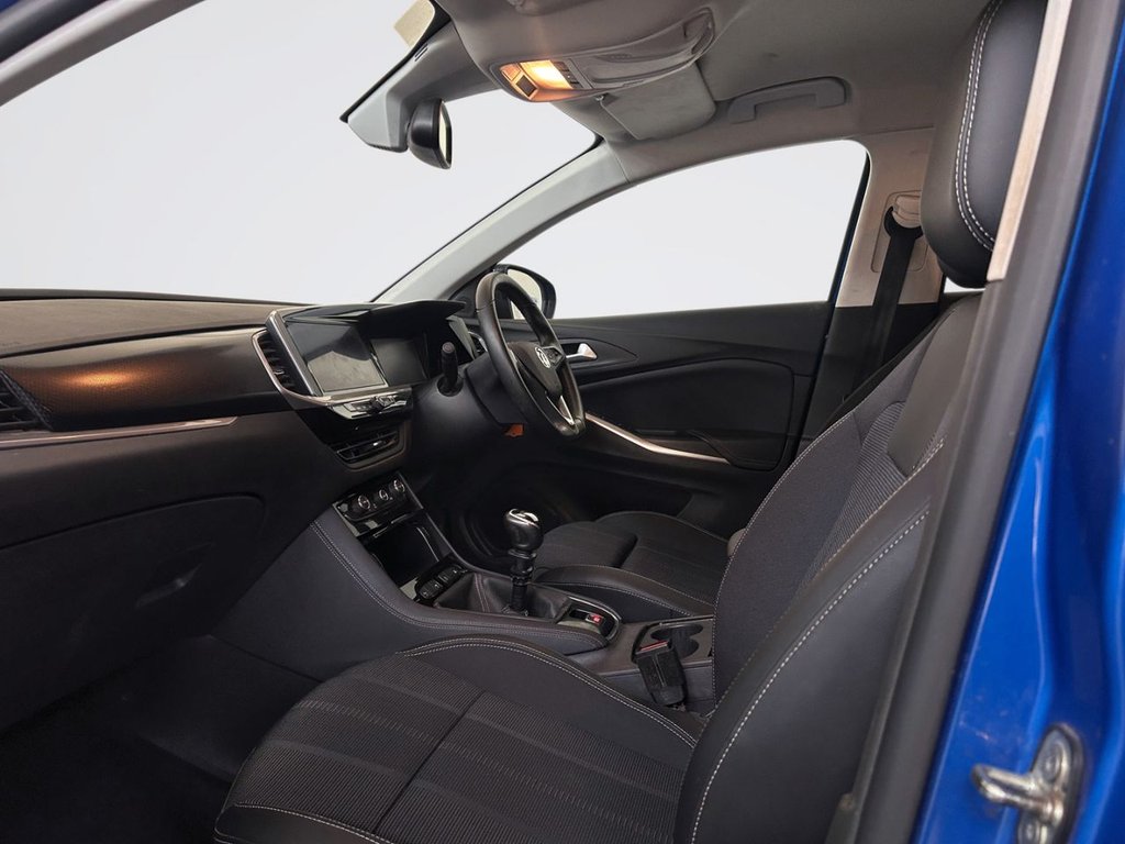 2023 Vauxhall Grandland — image 6
