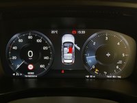 USED 2020 20 VOLVO XC40 2.0 D3 R-Design SUV 5dr Diesel Manual Euro 6 (s/s) (150 ps) Tow Bar