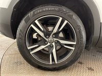 USED 2020 20 VOLVO XC40 2.0 D3 R-Design SUV 5dr Diesel Manual Euro 6 (s/s) (150 ps) Tow Bar