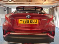 USED 2019 69 TOYOTA C-HR 1.8 VVT-h Design SUV 5dr Petrol Hybrid CVT Euro 6 (s/s) (122 ps)+2 KEYS+FSH 6 STAMPS+NAV+MEDIA+PARK CONTROL WITH CAMERA+18