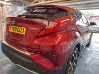 USED 2019 69 TOYOTA C-HR 1.8 VVT-h Design SUV 5dr Petrol Hybrid CVT Euro 6 (s/s) (122 ps)+2 KEYS+FSH 6 STAMPS+NAV+MEDIA+PARK CONTROL WITH CAMERA+18