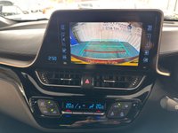 USED 2019 69 TOYOTA C-HR 1.8 VVT-h Design SUV 5dr Petrol Hybrid CVT Euro 6 (s/s) (122 ps)+2 KEYS+FSH 6 STAMPS+NAV+MEDIA+PARK CONTROL WITH CAMERA+18