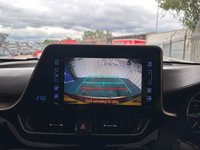 USED 2019 69 TOYOTA C-HR 1.8 VVT-h Design SUV 5dr Petrol Hybrid CVT Euro 6 (s/s) (122 ps)+2 KEYS+FSH 6 STAMPS+NAV+MEDIA+PARK CONTROL WITH CAMERA+18