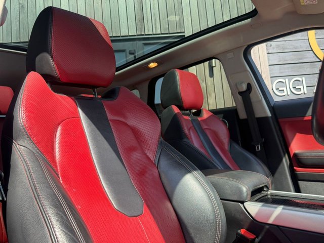 View our LAND ROVER RANGE ROVER EVOQUE