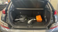 USED 2022 22 HYUNDAI KONA 39kWh SE Connect SUV 5dr Electric Auto (10.5kW Charger) (136 ps)+2 KEYS+1 OWNER FROM NEW+FSH+PARK CONTROL+HEATED SEATS+2 CABLES+AIRCON+BLUETOOTH+MEDIA+NAV+ALLOYS+CLIMATE+CRUISE 2 KEYS+1 OWNER FROM NEW+FSH+PARK CONTROL+HEATED SEATS+2 CABLES+AIRCON+BLUETOOTH+MEDIA+NAV+ALLOYS+CLIMATE+CRUISE+HPI CLEAR