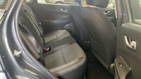 USED 2022 22 HYUNDAI KONA 39kWh SE Connect SUV 5dr Electric Auto (10.5kW Charger) (136 ps)+2 KEYS+1 OWNER FROM NEW+FSH+PARK CONTROL+HEATED SEATS+2 CABLES+AIRCON+BLUETOOTH+MEDIA+NAV+ALLOYS+CLIMATE+CRUISE 2 KEYS+1 OWNER FROM NEW+FSH+PARK CONTROL+HEATED SEATS+2 CABLES+AIRCON+BLUETOOTH+MEDIA+NAV+ALLOYS+CLIMATE+CRUISE+HPI CLEAR