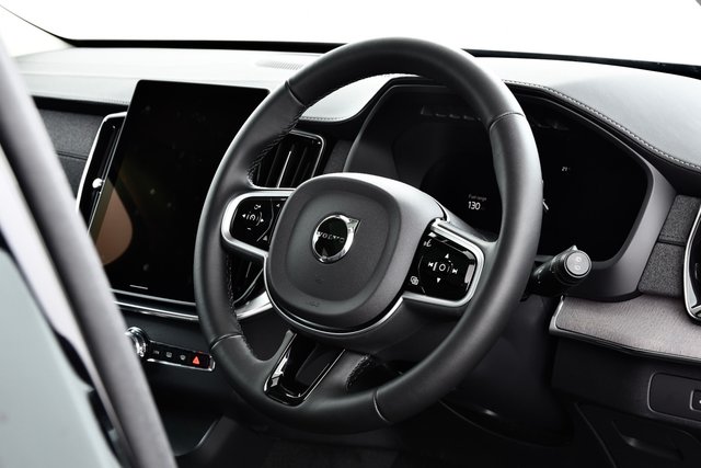 USED 2026 26 VOLVO XC90 2.0 B5 MHEV Plus Pro Dark SUV 5dr Petrol Hybrid Auto 4WD Euro 6 (s/s) (250 ps) PanRoof | H/Kardon | Stealth +