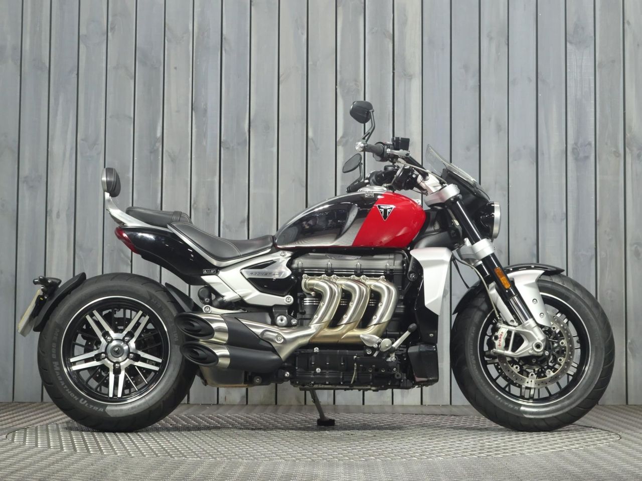 TRIUMPH ROCKET III