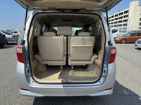 USED TOYOTA ALPHARD 