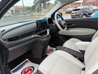 USED 2022 22 FIAT 500E 42kWh La Prima Hatchback 3dr Electric Auto (118 ps) 1 OWNER FROM NEW* FULL EV* AUTOMATIC* SAT NAV* PANORAMIC ROOF* PARKING SENSORS* REVERSING CAMERA* ELECTRIC HANDBRAKE* STEERING MODE* COLLISION ASSIST* CRUISE CONTROL* AIR CON* FULL BEIGE LEATHER WITH HEATED SEATS