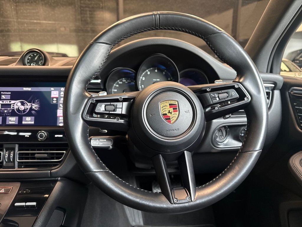 USED 2021 71 PORSCHE MACAN 2.0T SUV 5dr Petrol PDK 4WD Euro 6 (s/s) (265 ps) PANORAMIC ROOF|TURBO WHEELS