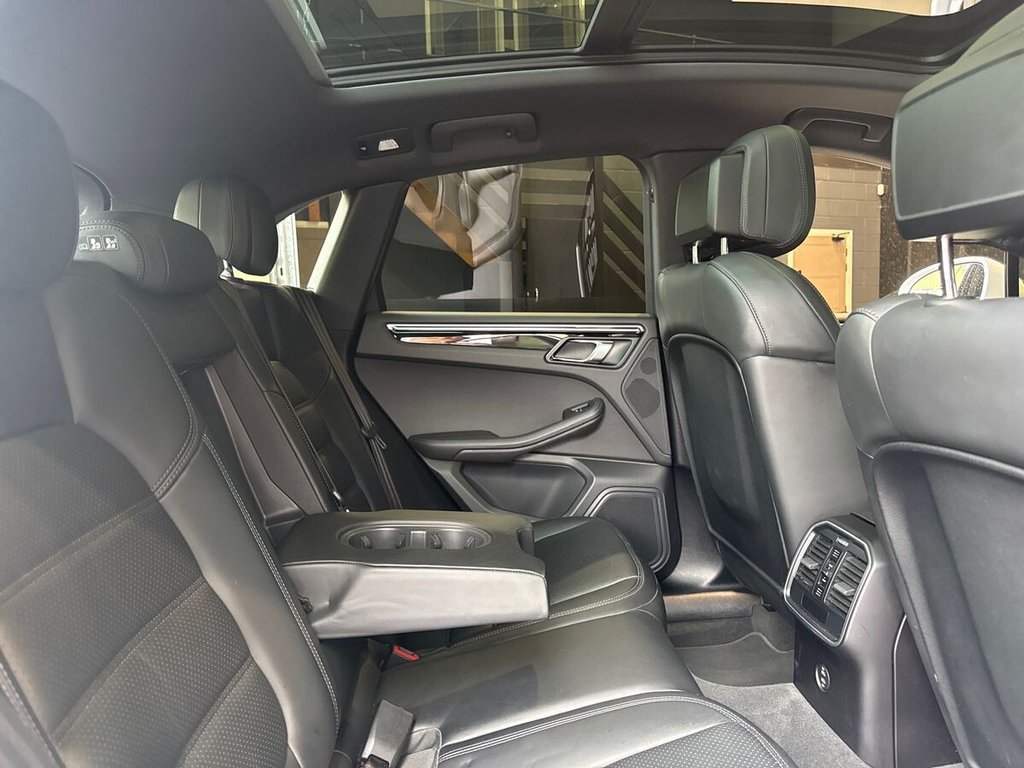 USED 2021 71 PORSCHE MACAN 2.0T SUV 5dr Petrol PDK 4WD Euro 6 (s/s) (265 ps) PANORAMIC ROOF|TURBO WHEELS