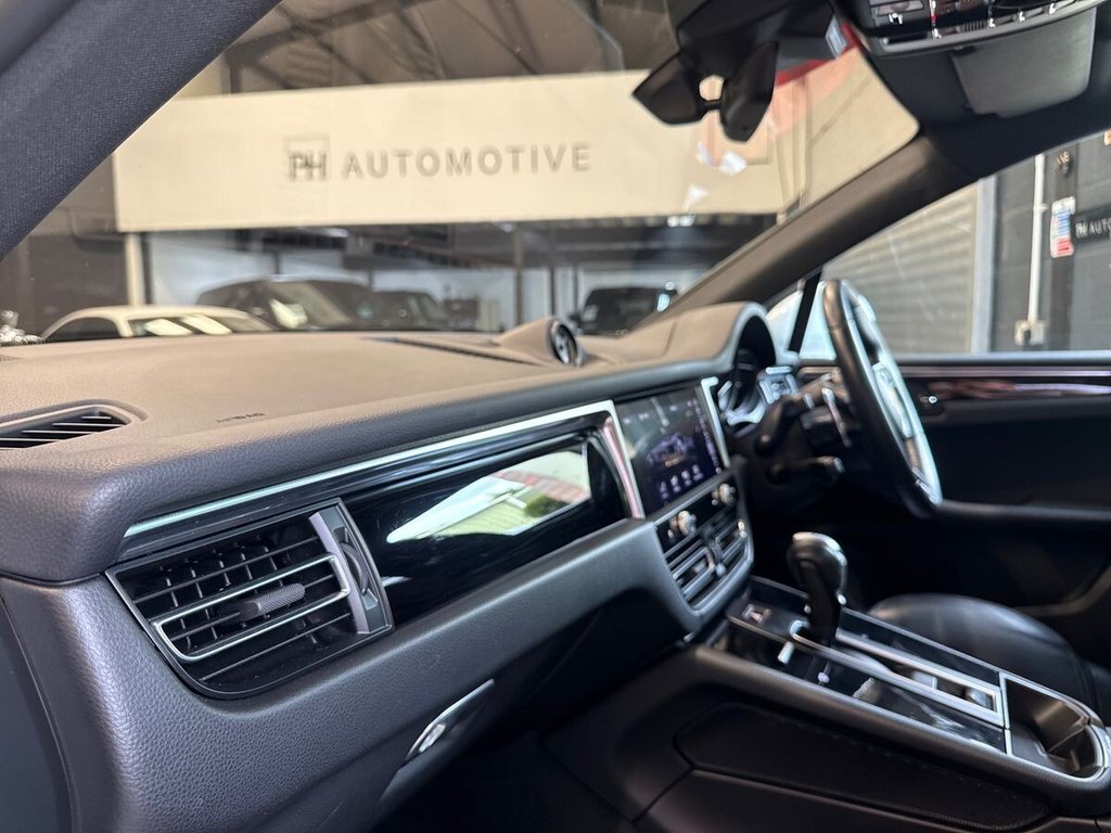 USED 2021 71 PORSCHE MACAN 2.0T SUV 5dr Petrol PDK 4WD Euro 6 (s/s) (265 ps) PANORAMIC ROOF|TURBO WHEELS