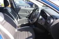 USED 2017 67 DACIA SANDERO STEPWAY 1.5 dCi Laureate Hatchback 5dr Diesel Manual Euro 6 (s/s) (90 ps) 