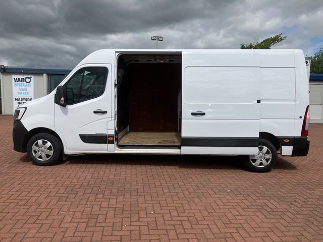View our RENAULT MASTER