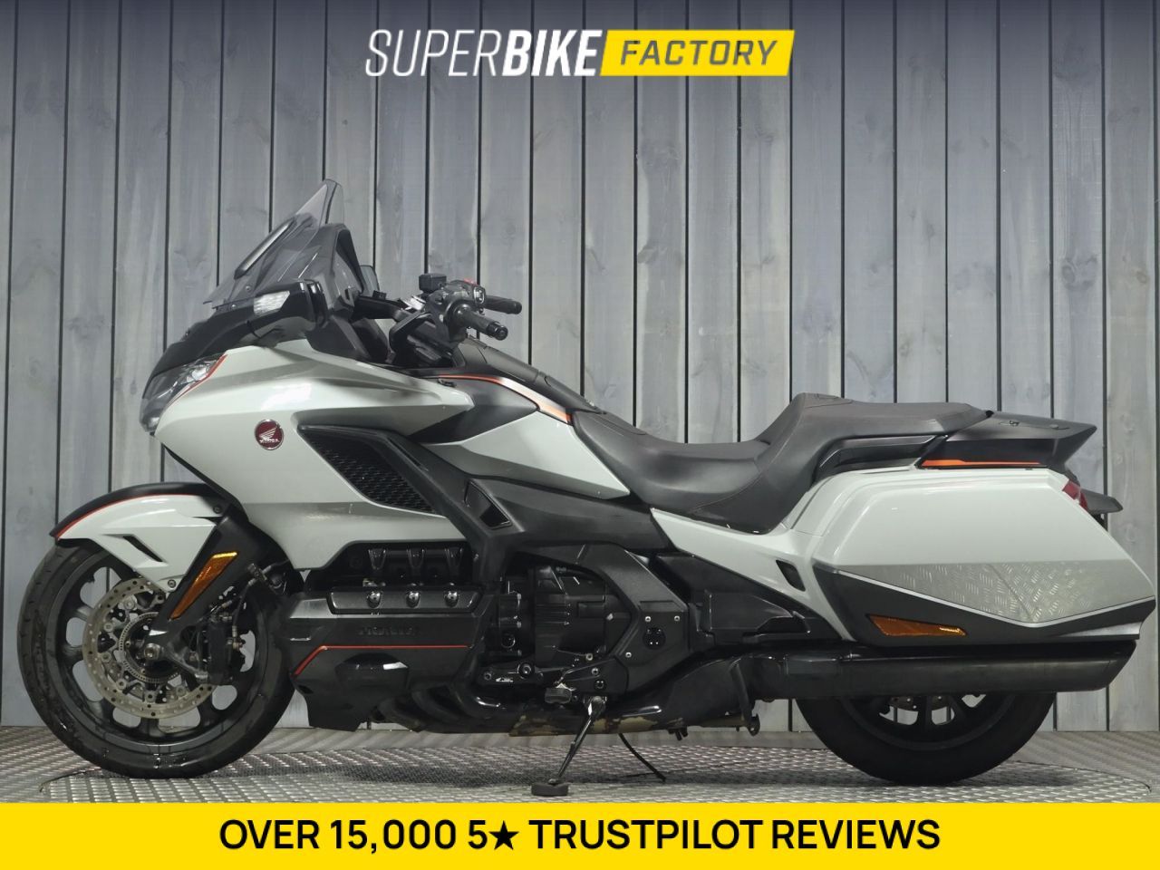 HONDA GL1800 GOLDWING