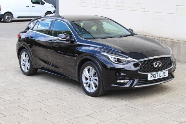 View our INFINITI Q30