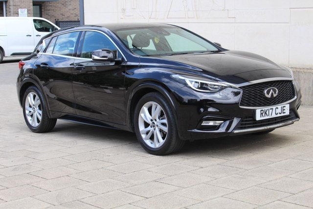 View our INFINITI Q30