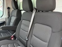 USED 2024 24 MAXUS EDELIVER 9 White 65kWh electric Luton van, 17,060 miles, Automatic, 10in Touchscreen, 16in Alloys, CarPlay/Android Auto, Rear Camera, A/C, ULEZ compliant. This 2024 MAXUS eDeliver 9 is a remarkable example, having had only one owner since new. This electric van, presented in the 65kWh Auto FWD L3 2dr derivative, offers a battery total capacity of 65 kWh, providing a maximum range of 155 miles when new. Charging is convenient, with a full charge at home using a 7kW charger taking approximately 11 hours and 34 minutes, while rapid public charging can achieve an 80% charge from empty in just 48 minutes. The vehicle comes with a 3 month warranty for a