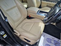 USED 2015 15 JAGUAR XF 2.2d Luxury Saloon 4dr Diesel Auto Euro 5 (s/s) (200 ps) 