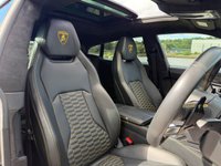 USED 2022 22 LAMBORGHINI URUS 4.0T FSI V8 5dr Auto  **CARBON INTERIOR PACK**HEADS-UP DISPLAY**PAN ROOF**