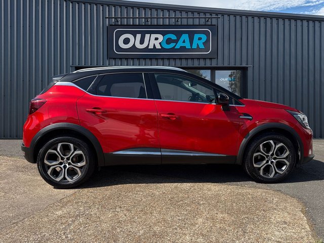 View our RENAULT CAPTUR