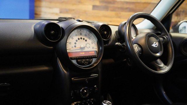 View our MINI COUNTRYMAN