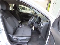 USED 2023 23 HYUNDAI KONA 1.6 h-GDi SE Connect SUV 5dr Petrol Hybrid DCT Euro 6 (s/s) (141 ps) 